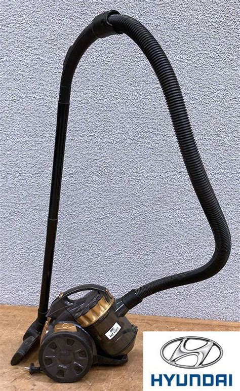 aspirateur traineau sans sac marque